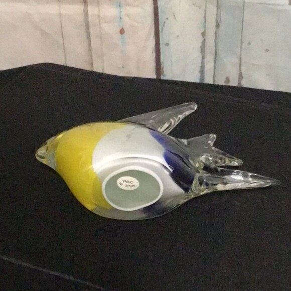 Art Glass Fish Sculpture Paperweight Multicolor Yellow Blue White - Picture 5 of 5